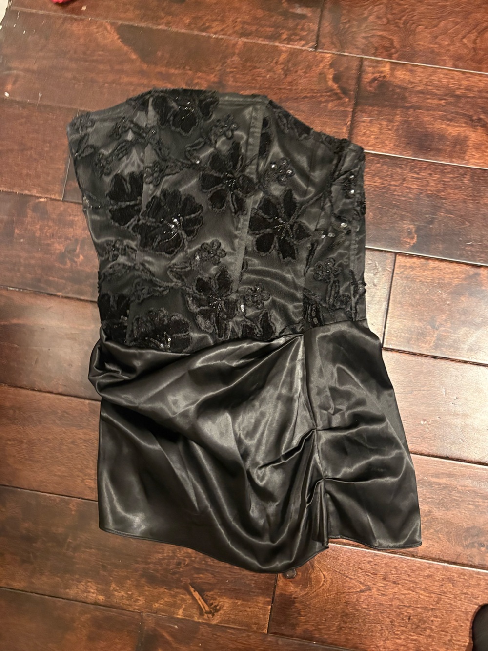 White Fox Botique dress  xxs -worn once.